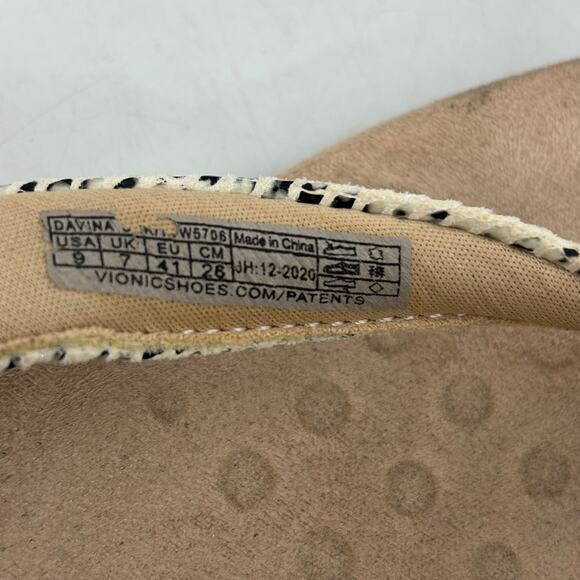 Vionic Dillon Womens Sz 9 Snake Embossed Flip Flop Sandal Tan Suede - Picture 3 of 10